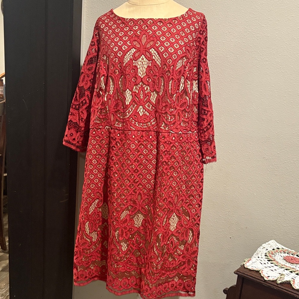 Gabby Skye Red Lace Midi Dress